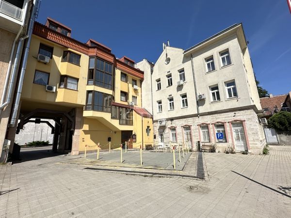 Kiadó Székesfehérvár Lakás (téglaépítésű)