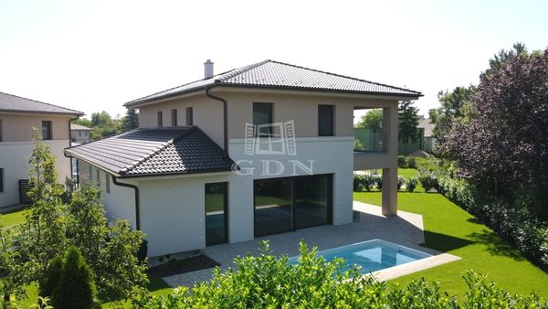 Продается Székesfehérvár Частный дом