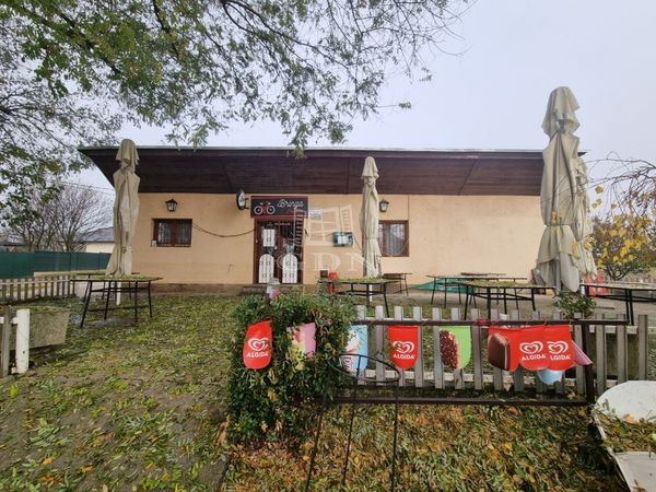 Eladó Székesfehérvár Üzlethelyiség