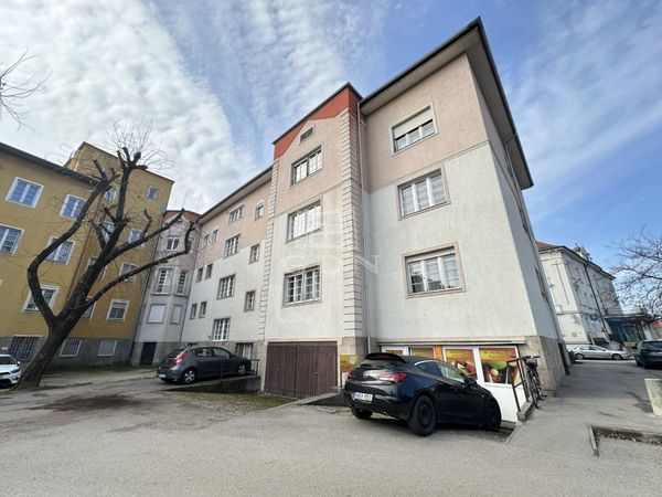 Eladó Székesfehérvár Lakás (téglaépítésű)