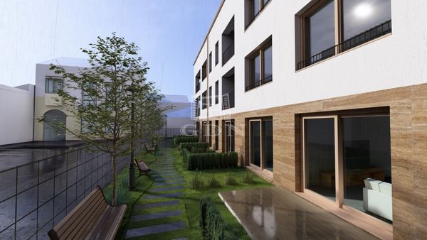 Eladó Székesfehérvár Lakás (téglaépítésű)