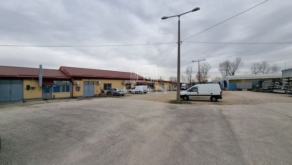 出租 Székesfehérvár 库房