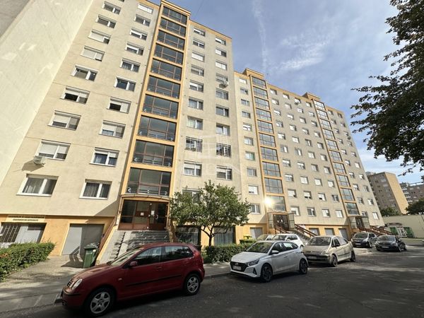 Verkauf Székesfehérvár Wohnung (Panel)