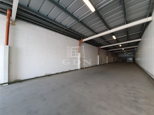 Сдается в аренду Székesfehérvár Склад