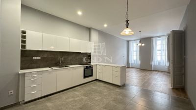 Székesfehérvár  - 115.000.000 HUF