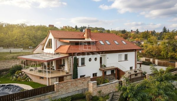 Eladó Pákozd Családi ház