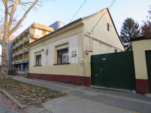 For rent Székesfehérvár Office