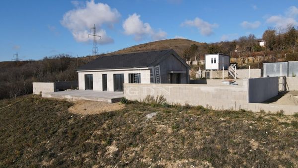 Vânzare Csór Casa Familiala