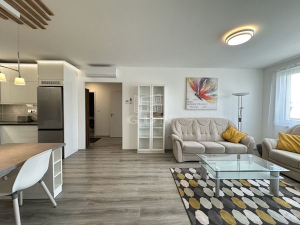 出租 Székesfehérvár 公寓房（砖头）