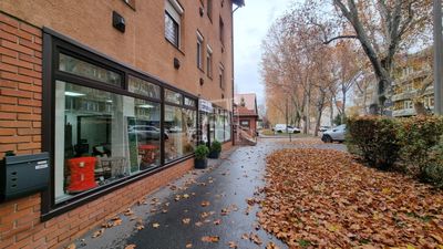 Székesfehérvár Gewerbe - Geschäftsräume - 454.000 HUF