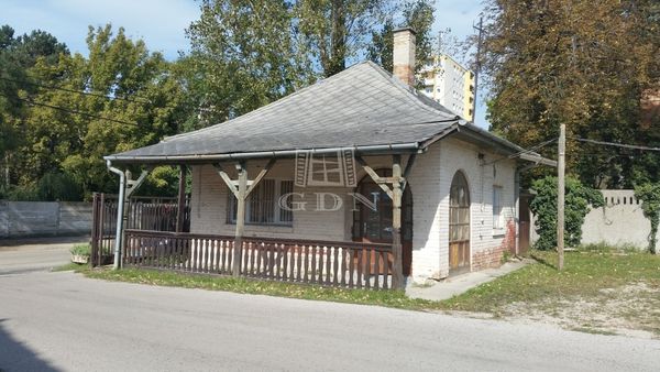 Kiadó Székesfehérvár Üzlethelyiség