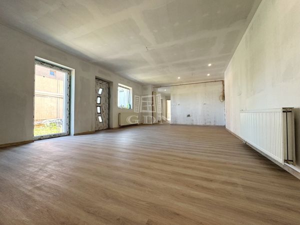 Eladó Seregélyes Családi ház