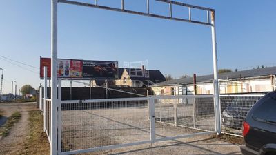 Székesfehérvár Üzlethelyiség - 350.000 Ft