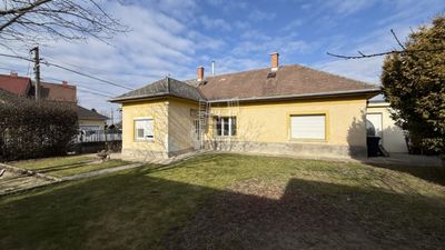 Székesfehérvár Családi ház - 280.000 Ft