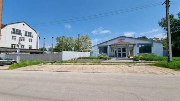 Сдается в аренду Székesfehérvár Коммерческая - Офисное помещение