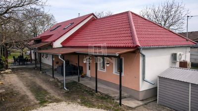 Úrhida 家庭别墅 - 104.900.000 HUF