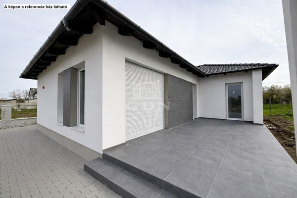 Eladó Székesfehérvár Családi ház