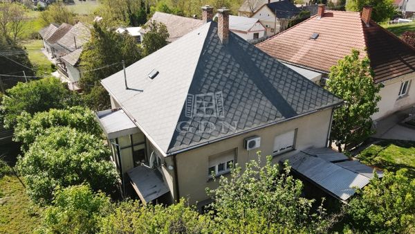 Eladó Enying Családi ház