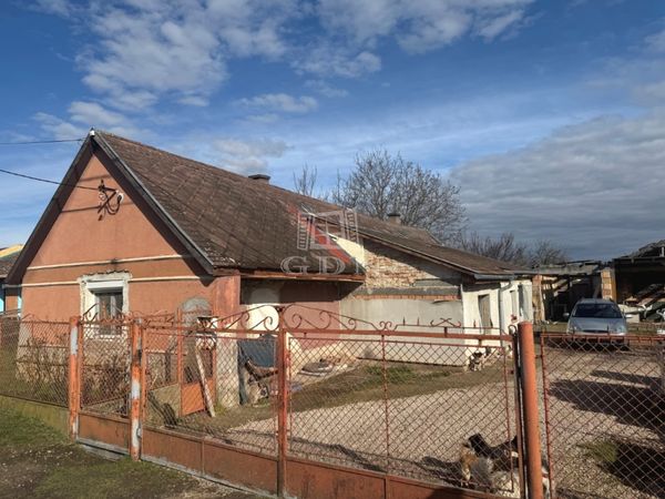 For sale Úrhida Family House