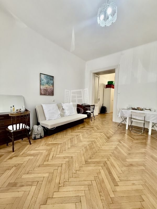 Eladó Budapest XIII. kerület Lakás (téglaépítésű)