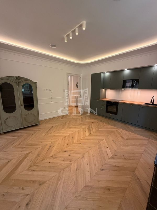 For rent Budapest I. kerület Flat (brick)