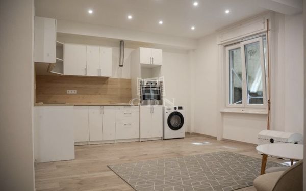 Eladó Budapest XII. kerület Lakás (téglaépítésű)