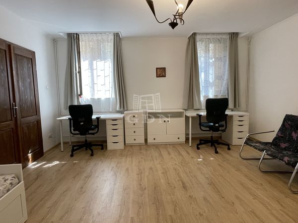 Eladó Budapest IX. kerület Lakás (téglaépítésű)