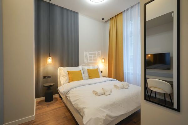 Eladó Budapest VII. kerület Lakás (téglaépítésű)