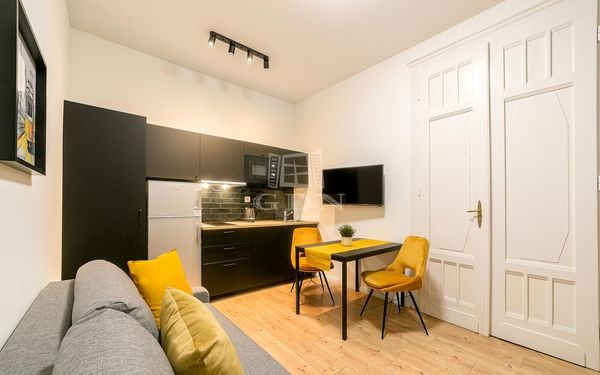 Eladó Budapest VII. kerület Lakás (téglaépítésű)