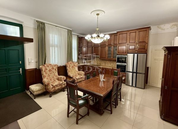 Eladó Budapest XIII. kerület Lakás (téglaépítésű)