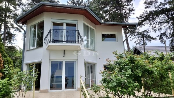 Eladó Siófok Nyaraló