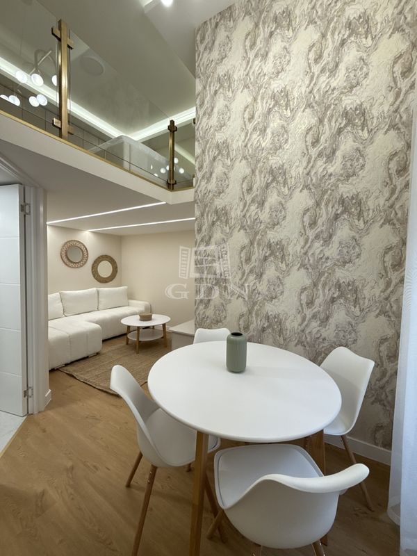 Eladó Budapest VII. kerület Lakás (téglaépítésű)