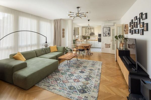 Eladó Budapest I. kerület Lakás (téglaépítésű)