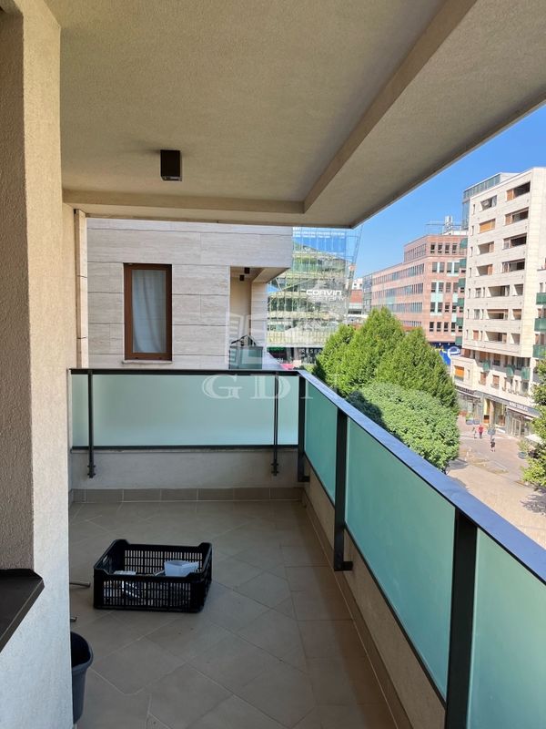 Eladó Budapest VIII. kerület Lakás (téglaépítésű)