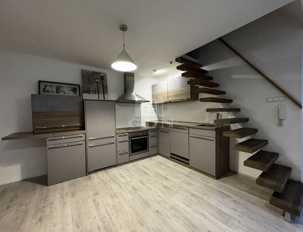 Eladó Budapest VIII. kerület Lakás (téglaépítésű)