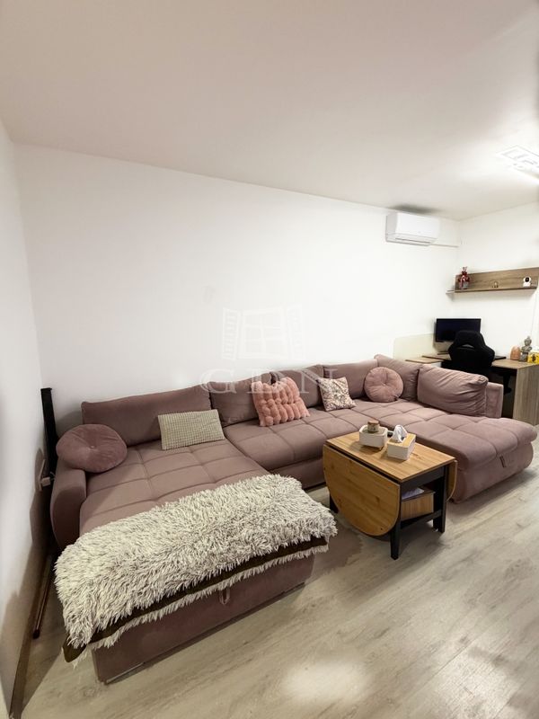 Eladó Budapest X. kerület Lakás