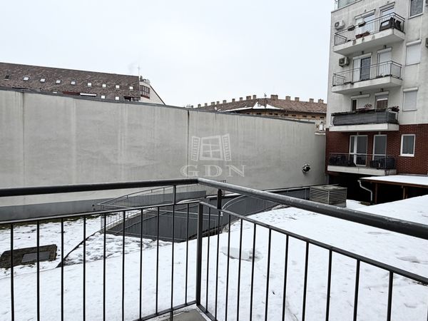 Eladó Budapest XIII. kerület Lakás