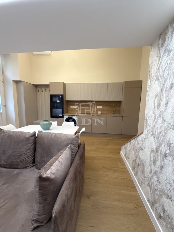 Продается Budapest VII. kerület Квартира