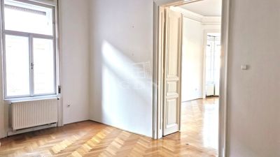 Budapest, V. kerület Lakás - 196.000.000 Ft