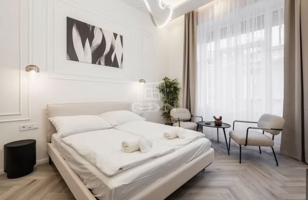 Eladó Budapest VI. kerület Lakás