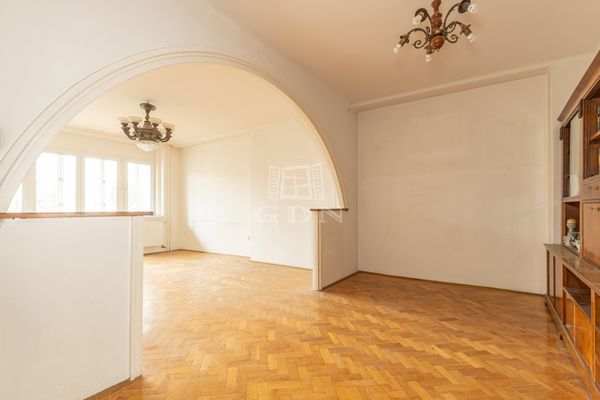 Eladó Budapest XII. kerület Lakás