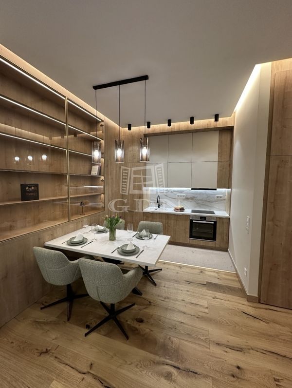 Eladó Budapest VI. kerület Lakás