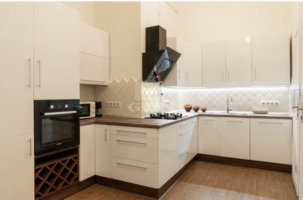 Eladó Budapest XIII. kerület Lakás