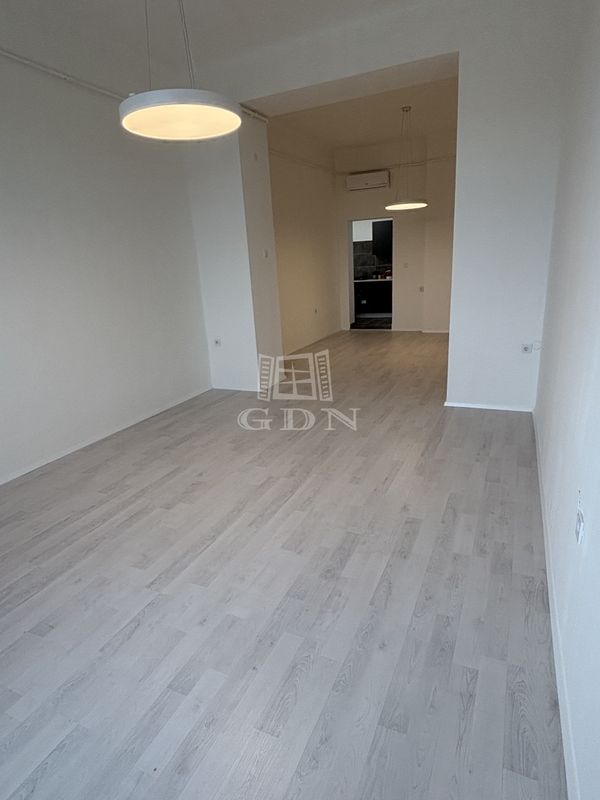 Eladó Budapest VIII. kerület Lakás