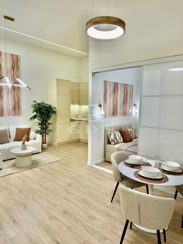 Продается Budapest VI. kerület Квартира
