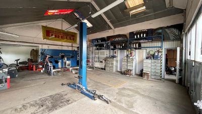 Monor Industriegebiet - 160.000.000 HUF