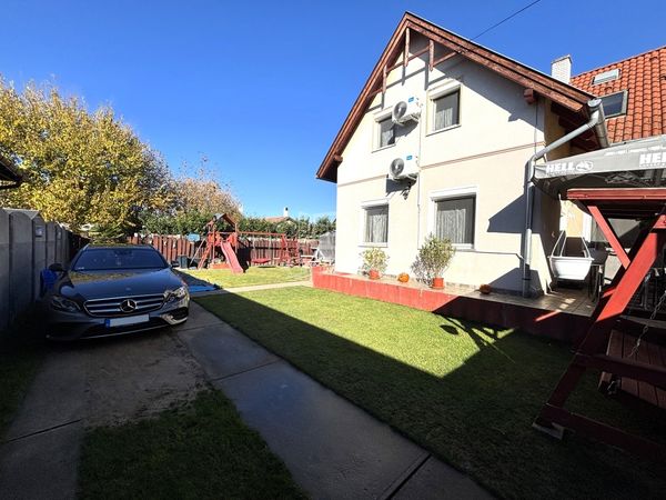 Продается Üllő Совмещенный дом