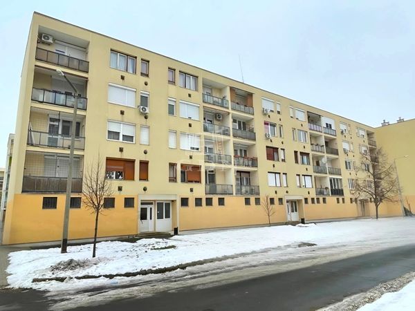 Eladó Hatvan Lakás