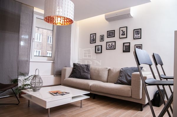 Eladó Budapest VII. kerület Lakás (téglaépítésű)