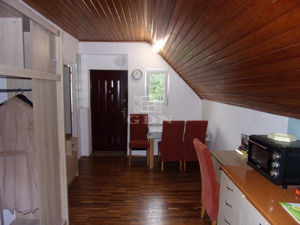 Eladó Budapest XVI. kerület Lakás (téglaépítésű)